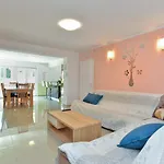 Valbandon 1719 بيت للعطل فاجانا