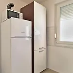 بيت للعطل Valbandon 1719 *