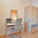 Valbandon 1719 بيت للعطل *
